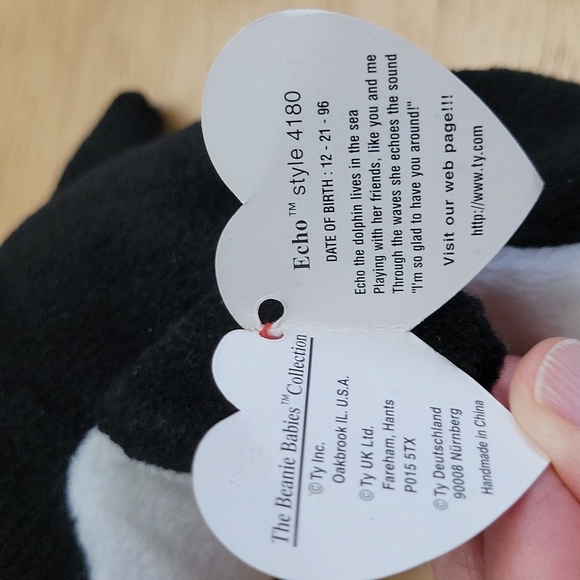 ty Beanie Baby - Waves the Whale with Label Errors - 1996 - Picture 5 of 11